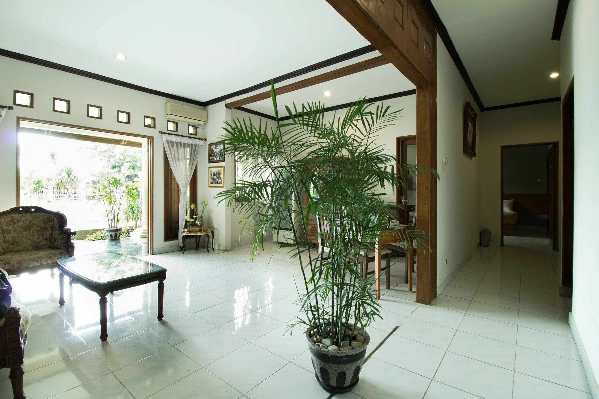 Hotel Reddoorz Near Juanda Airport T1 Brebek Exterior foto