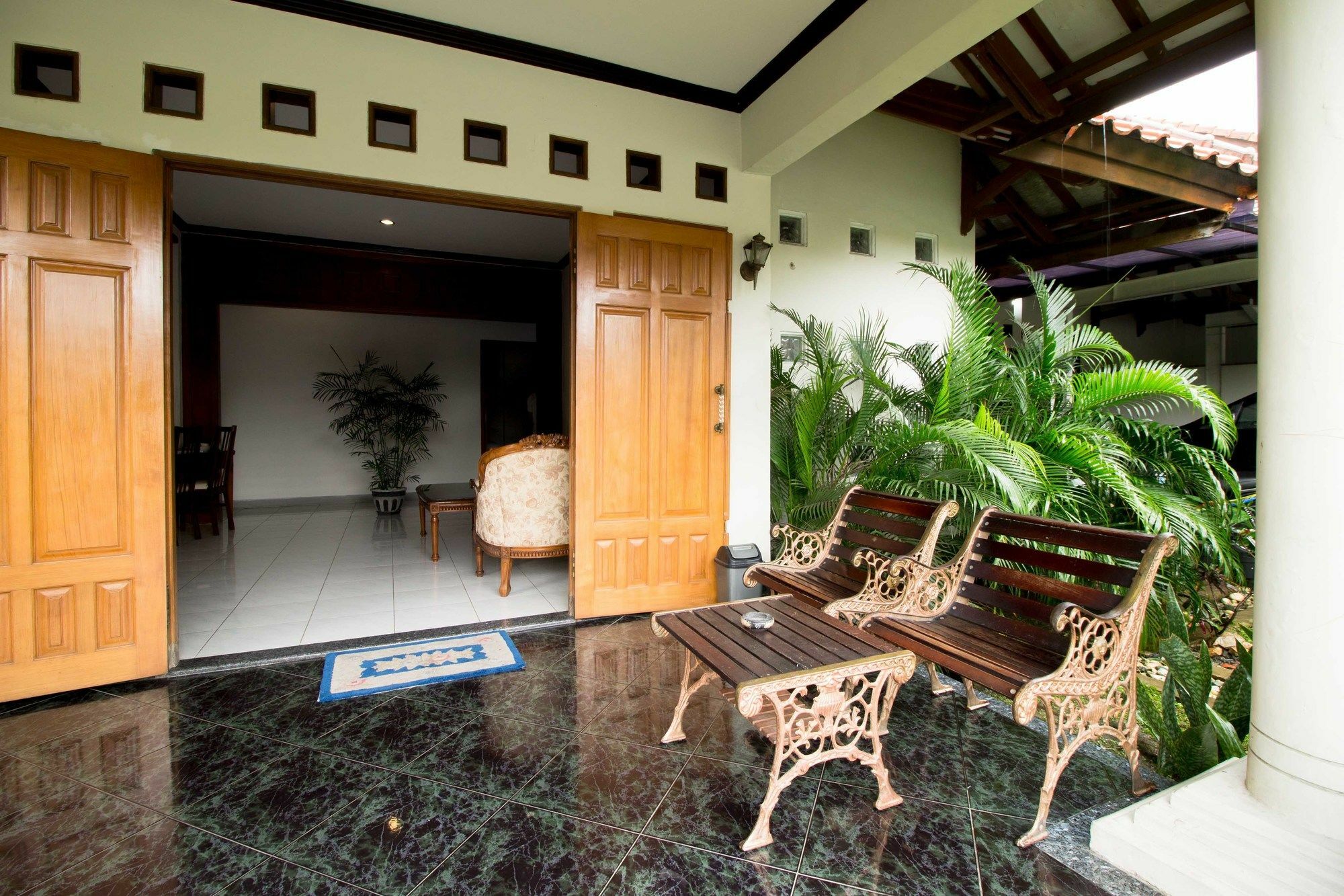 Hotel Reddoorz Near Juanda Airport T1 Brebek Exterior foto